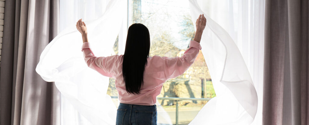 Vorhangreinigung: Warum deine Vorhänge mehr Pflege brauchen, als du denkst | Curtain Cleaning: Why Your Curtains Need More Care Than You Think